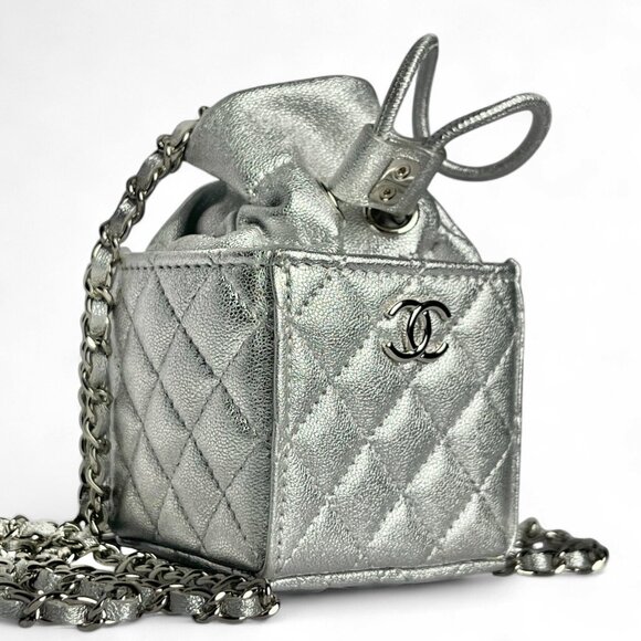 CHANEL Mini Shoulder Quilted Chain Bag Bucket Square *FULL SET Box Dust Bag Tags - Picture 3 of 12
